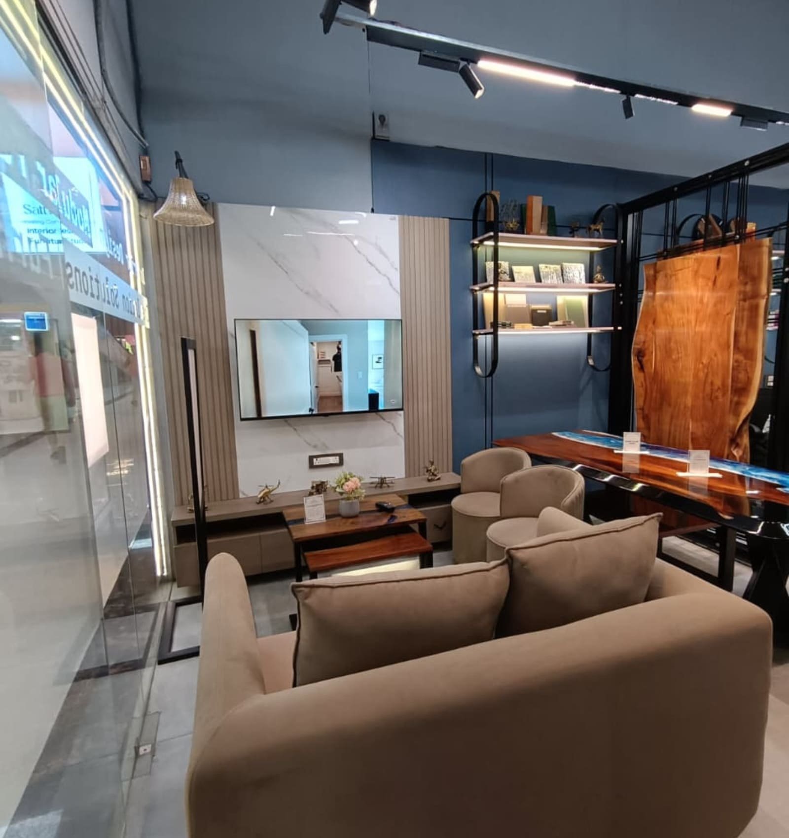 Spectrum Metro Mall Interior Designer